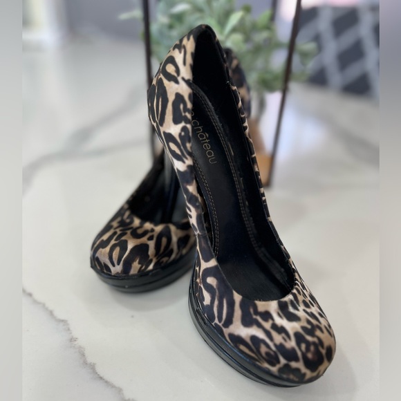 Leopard print Heels - Picture 1 of 3